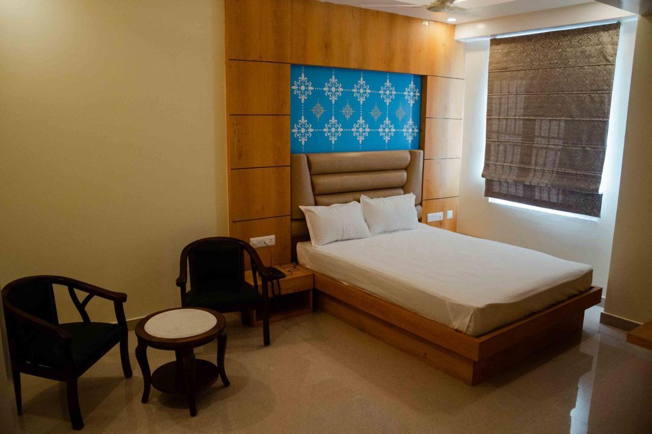 Hotel Grand Lotus ดิมาปูร์ ภายนอก รูปภาพ
